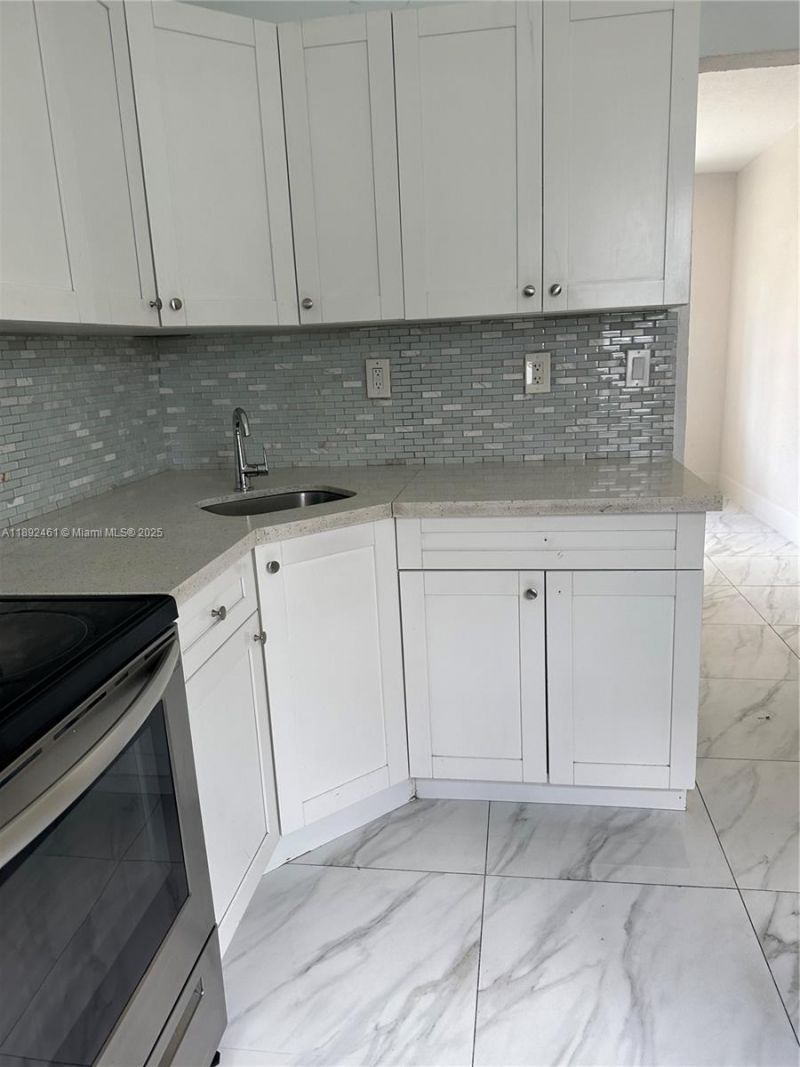 7003 NW 6th Ave, Unit 7003, Miami, FL 33150 Photo