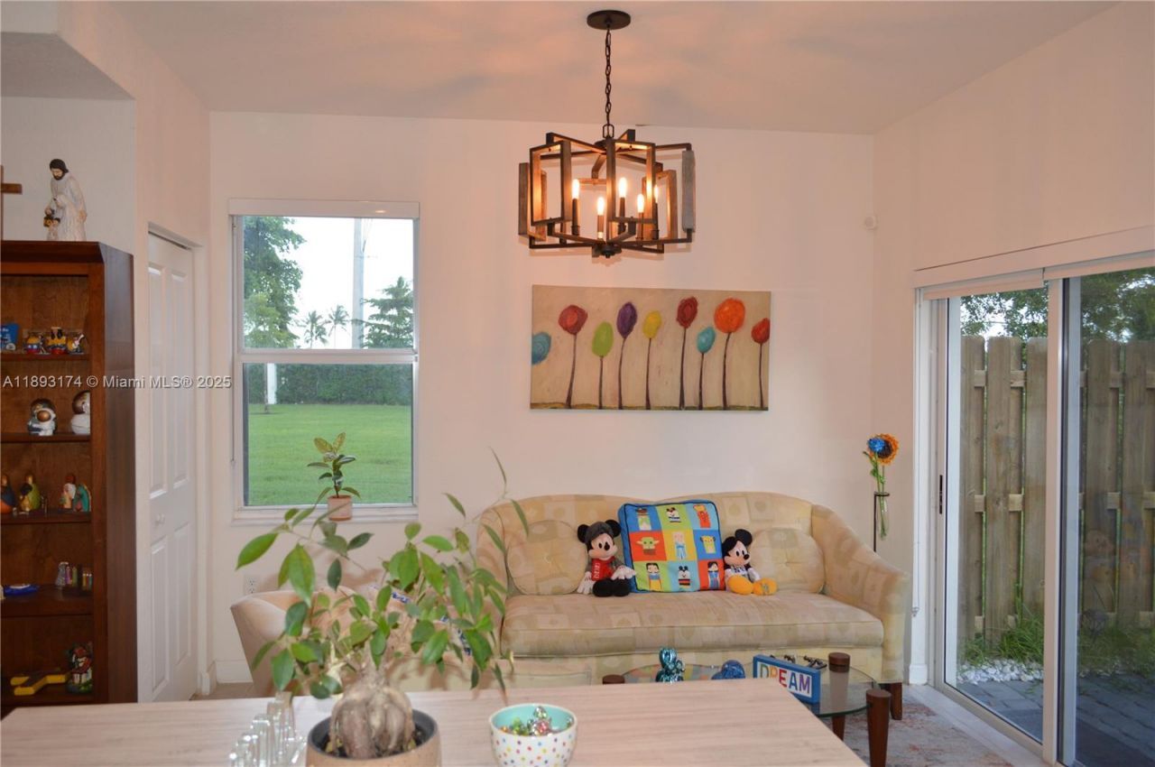 2744 SE 19th St, Homestead, FL 33035 Photo