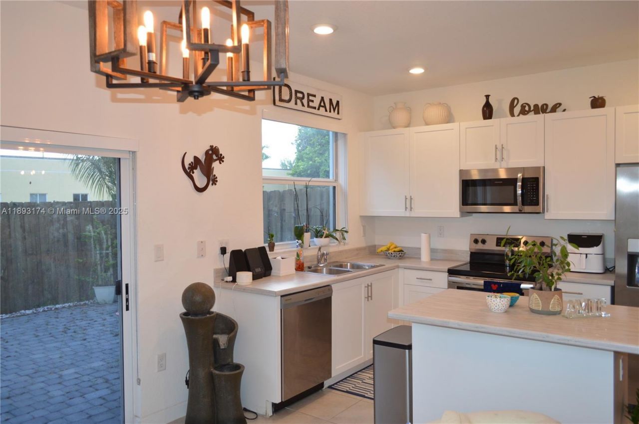 2744 SE 19th St, Homestead, FL 33035 Photo