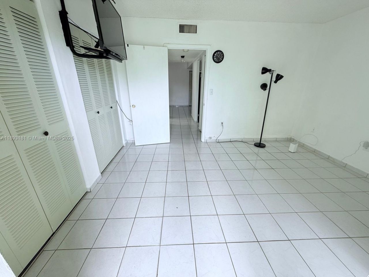 300 NW 42nd Ave, Unit 109, Miami, FL 33126 Photo