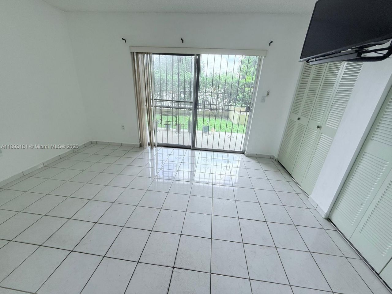 300 NW 42nd Ave, Unit 109, Miami, FL 33126 Photo