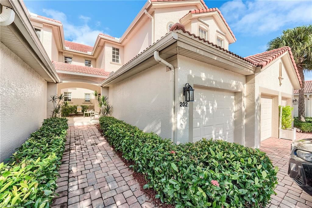 16304 Crown Arbor Way, Unit 202, Fort Myers, FL 33908 Photo
