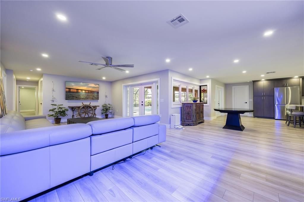 1860 Marina Cir, North Fort Myers, FL 33903 Photo