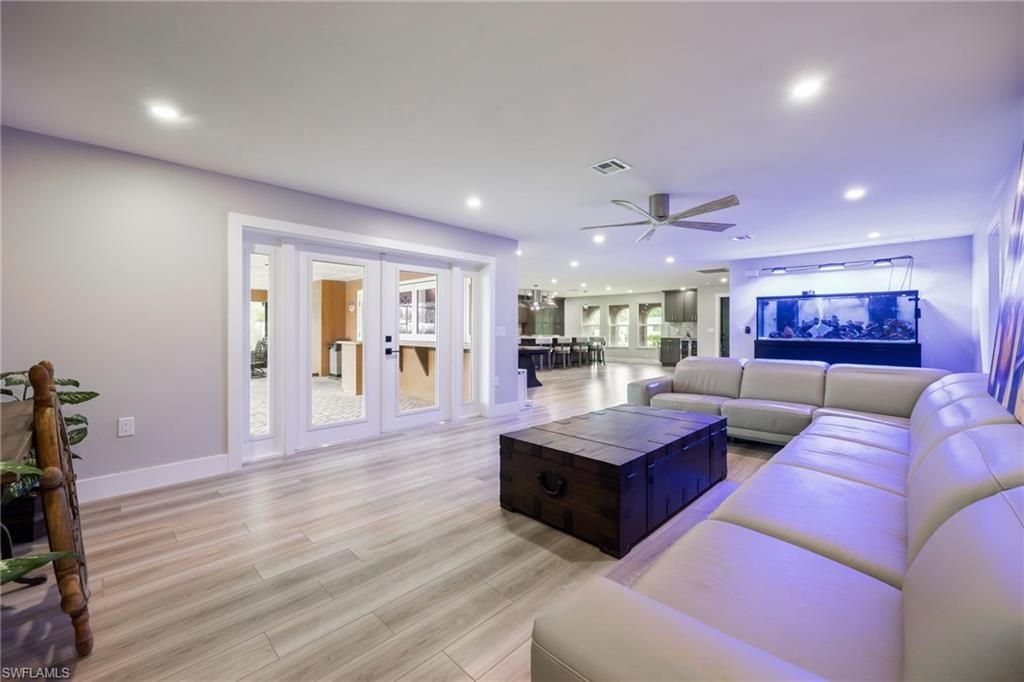 1860 Marina Cir, North Fort Myers, FL 33903 Photo