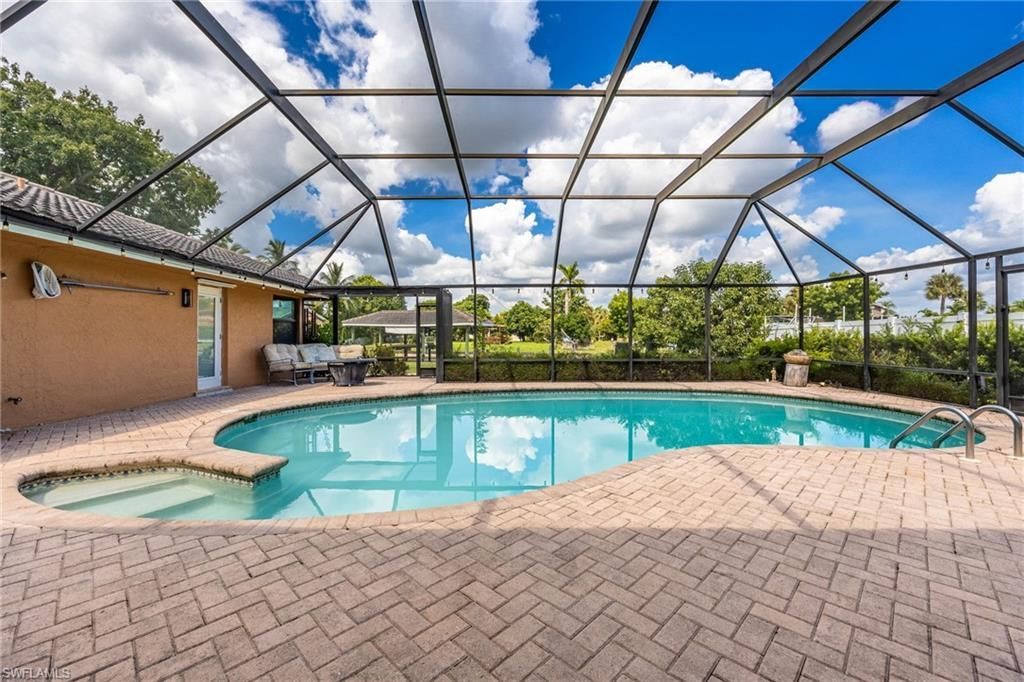 1860 Marina Cir, North Fort Myers, FL 33903 Photo