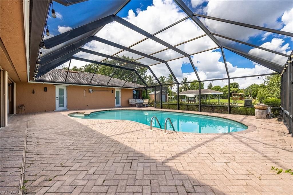 1860 Marina Cir, North Fort Myers, FL 33903 Photo