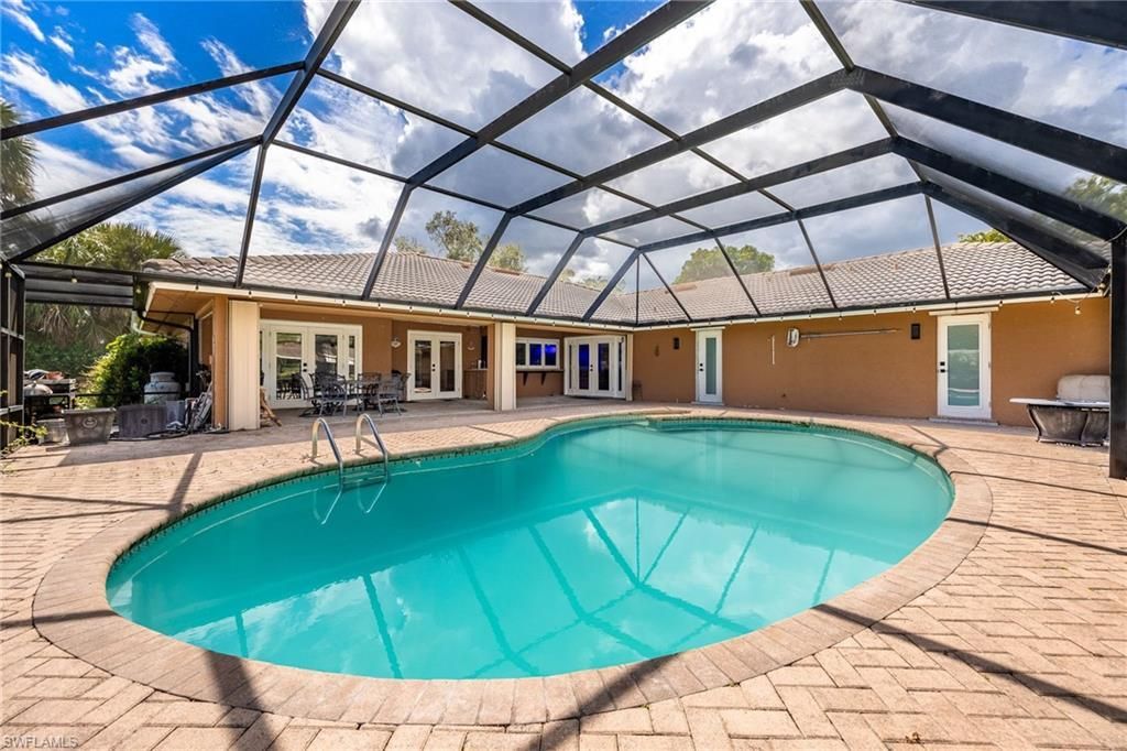 1860 Marina Cir, North Fort Myers, FL 33903 Photo