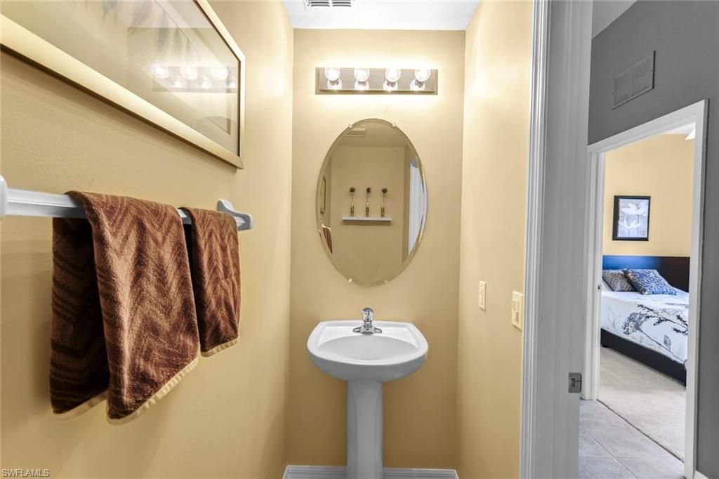 2724 Blue Cypress Lake Ct, Cape Coral, FL 33909 Photo