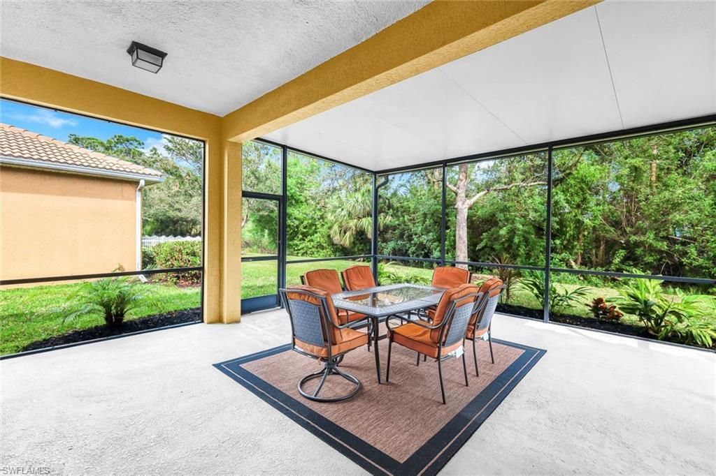 2724 Blue Cypress Lake Ct, Cape Coral, FL 33909 Photo