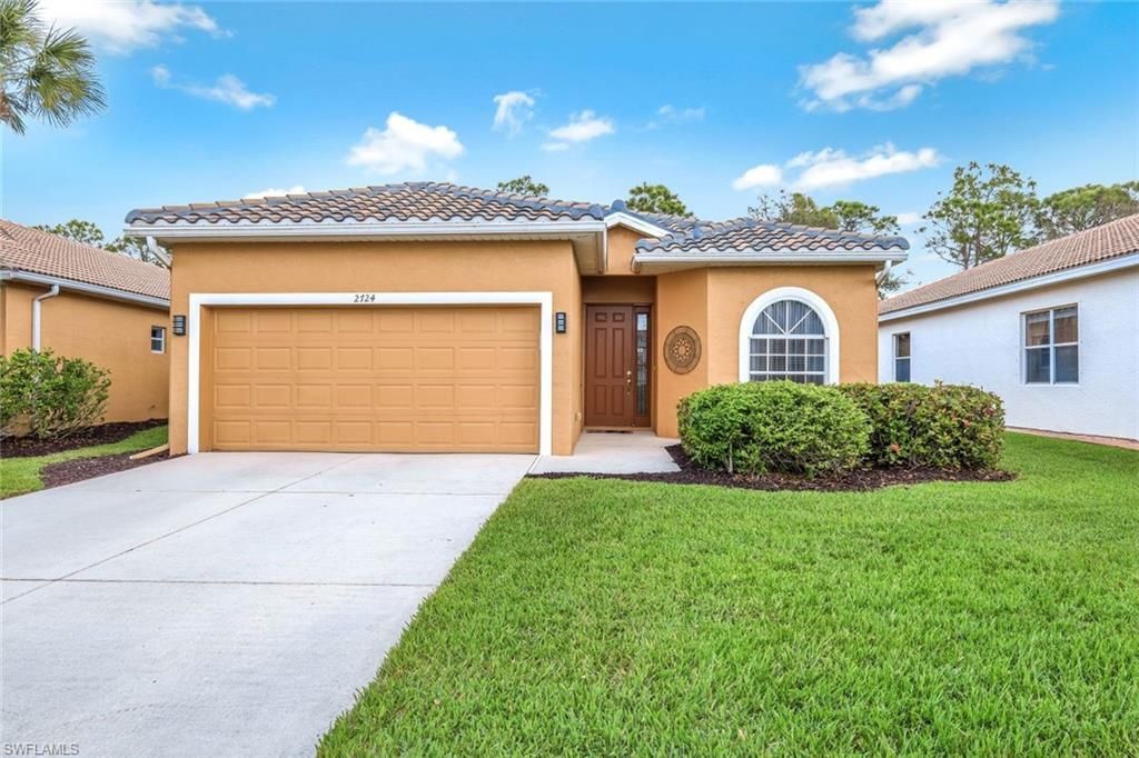2724 Blue Cypress Lake Ct, Cape Coral, FL 33909 Photo