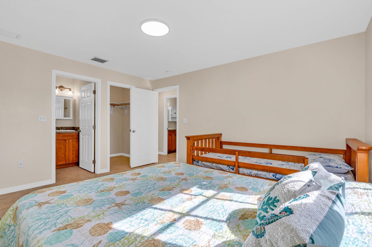 621 Santa Anita Lane, Key Largo, FL 33037 Photo