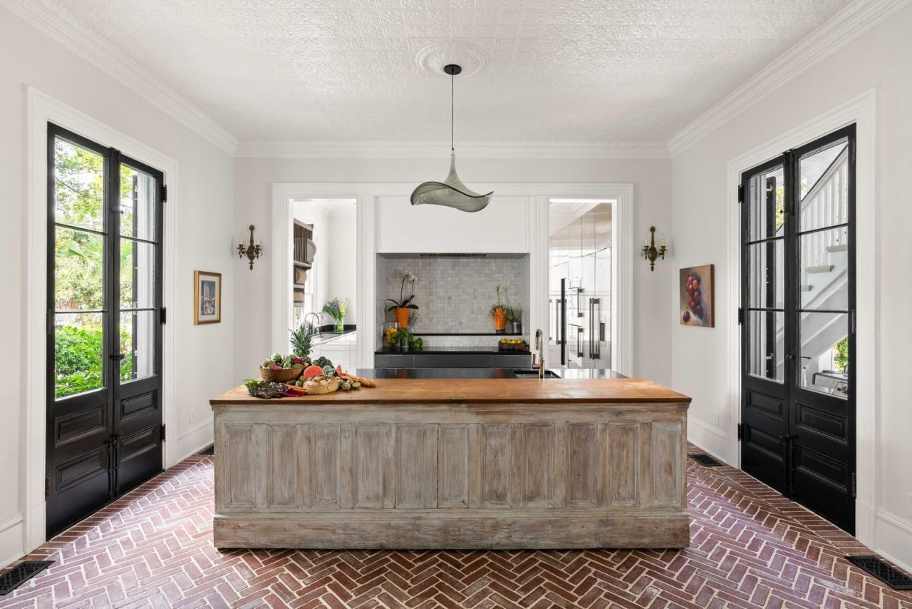 1750 Ion Avenue Photo 9