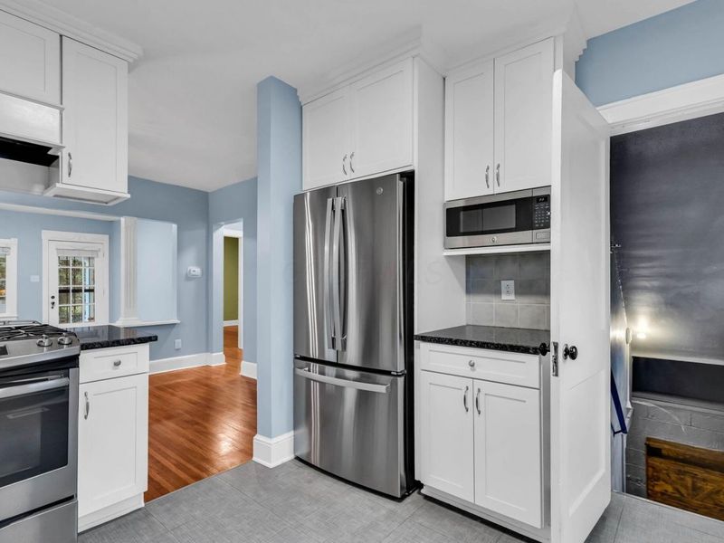 477 W 4th Avenue, Columbus, OH 43201 Photo 16