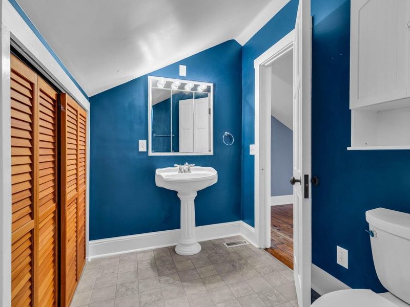 477 W 4th Avenue, Columbus, OH 43201 Photo 28