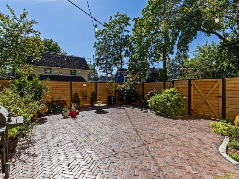 477 W 4th Avenue, Columbus, OH 43201 Photo 36