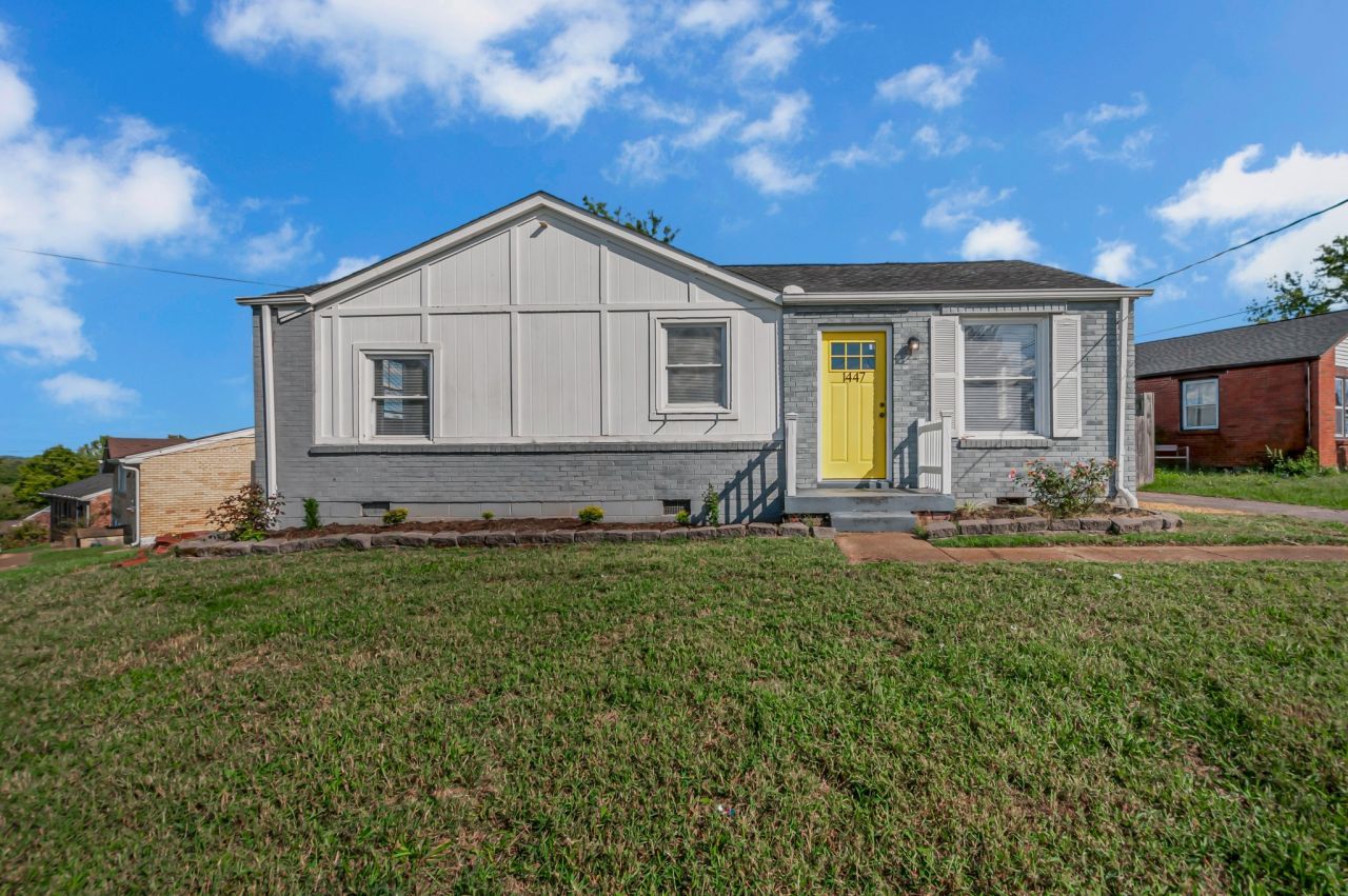 1447 Dolan Rd, Nashville, TN 37218 Main Photo
