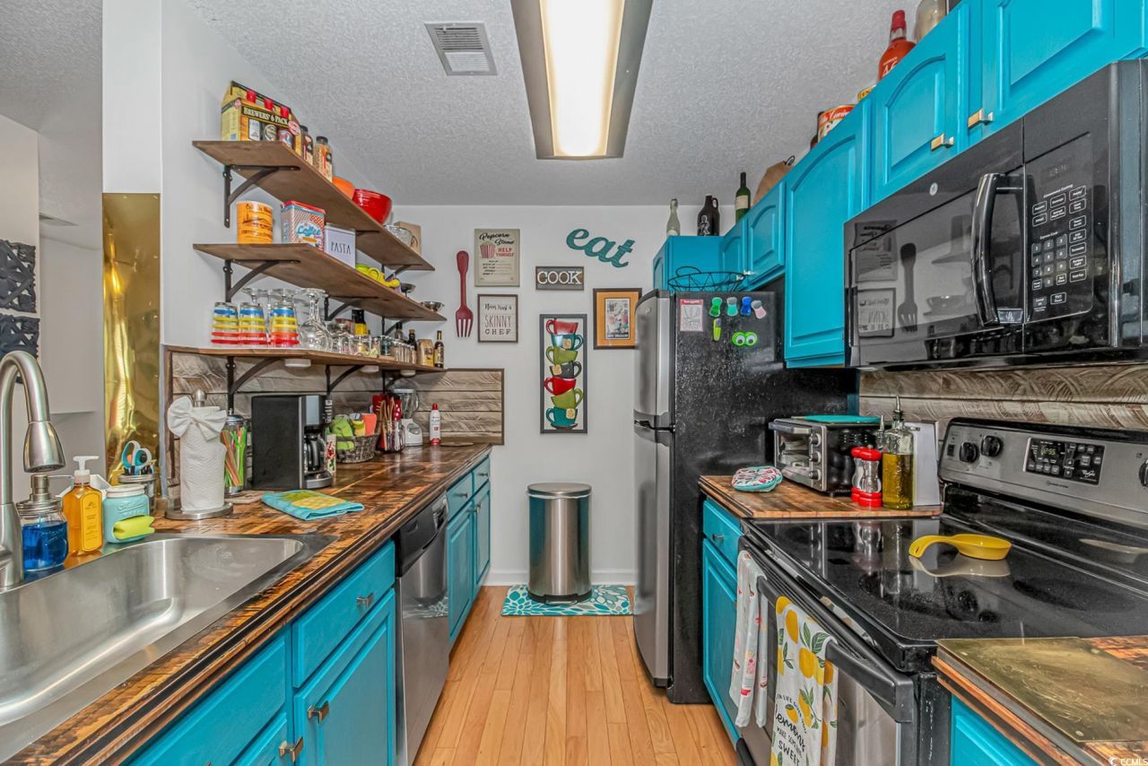 4394 Daphne Ln. Photo 14