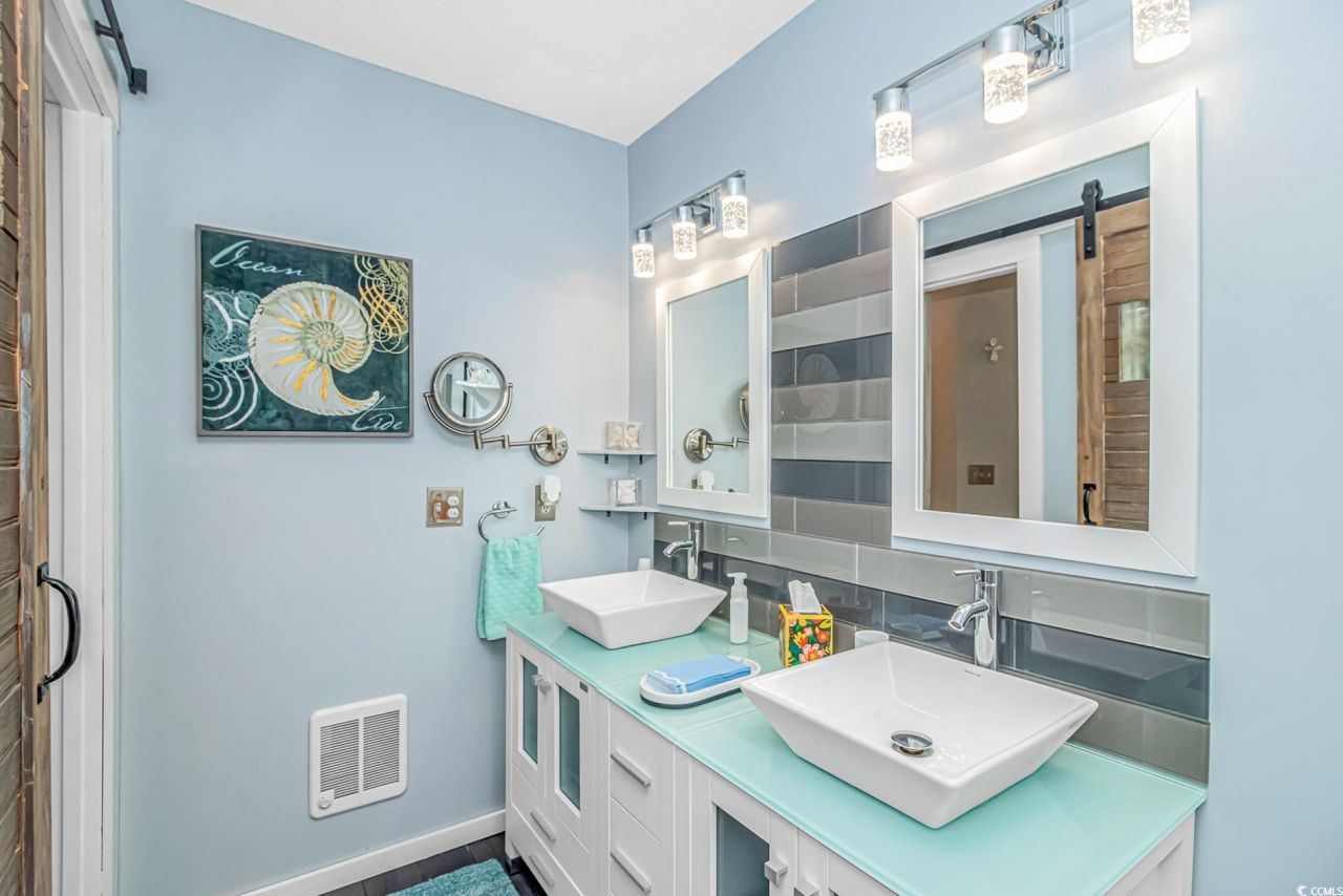 4394 Daphne Ln. Photo 29