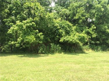 4-11 Highlawn Heights Drive, Ripley, WV 25271