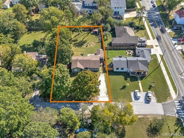 1766 N Janice Avenue, Fayetteville, AR 72703