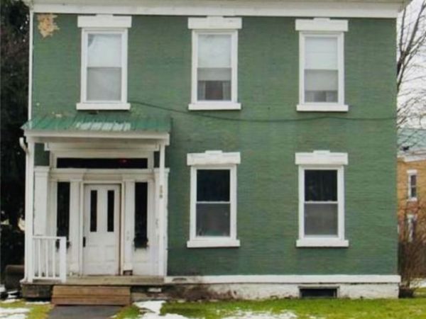 100 Broad Street, Lyons, NY 14489