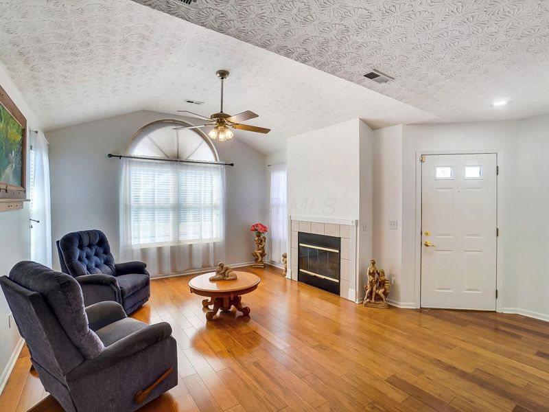 2609 Landings Way, Unit 29, Grove City, OH 43123 Photo 3