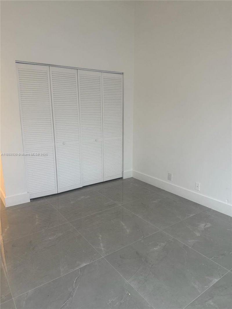 21133 NE 4th Ct, Miami, FL 33179 Photo