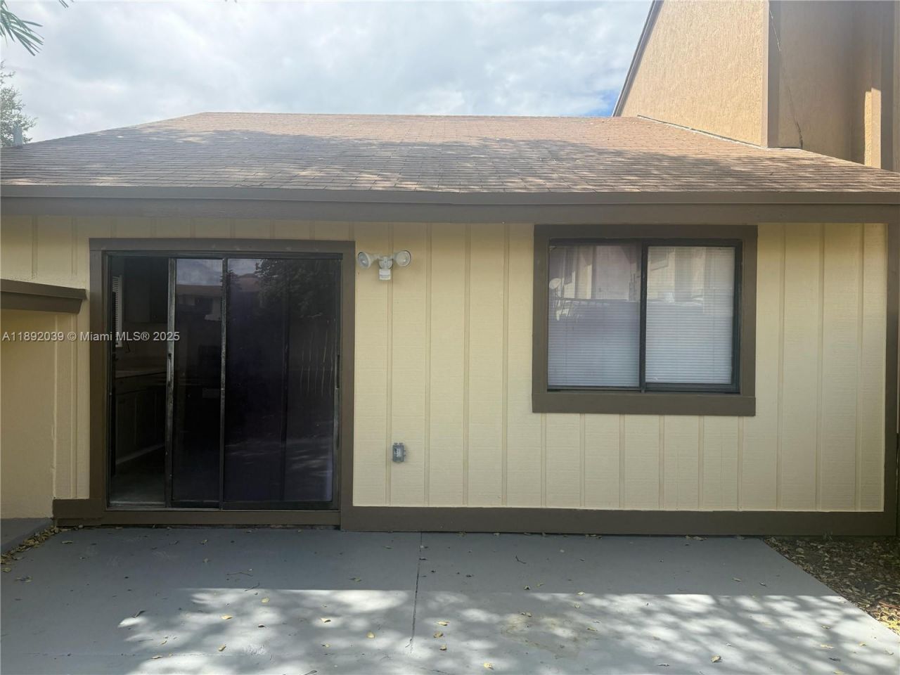 21133 NE 4th Ct, Miami, FL 33179 Photo