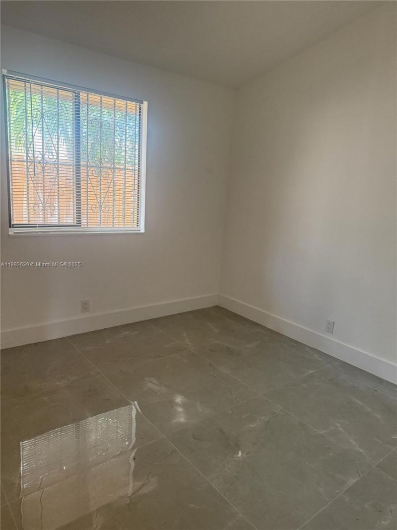 21133 NE 4th Ct, Miami, FL 33179 Photo