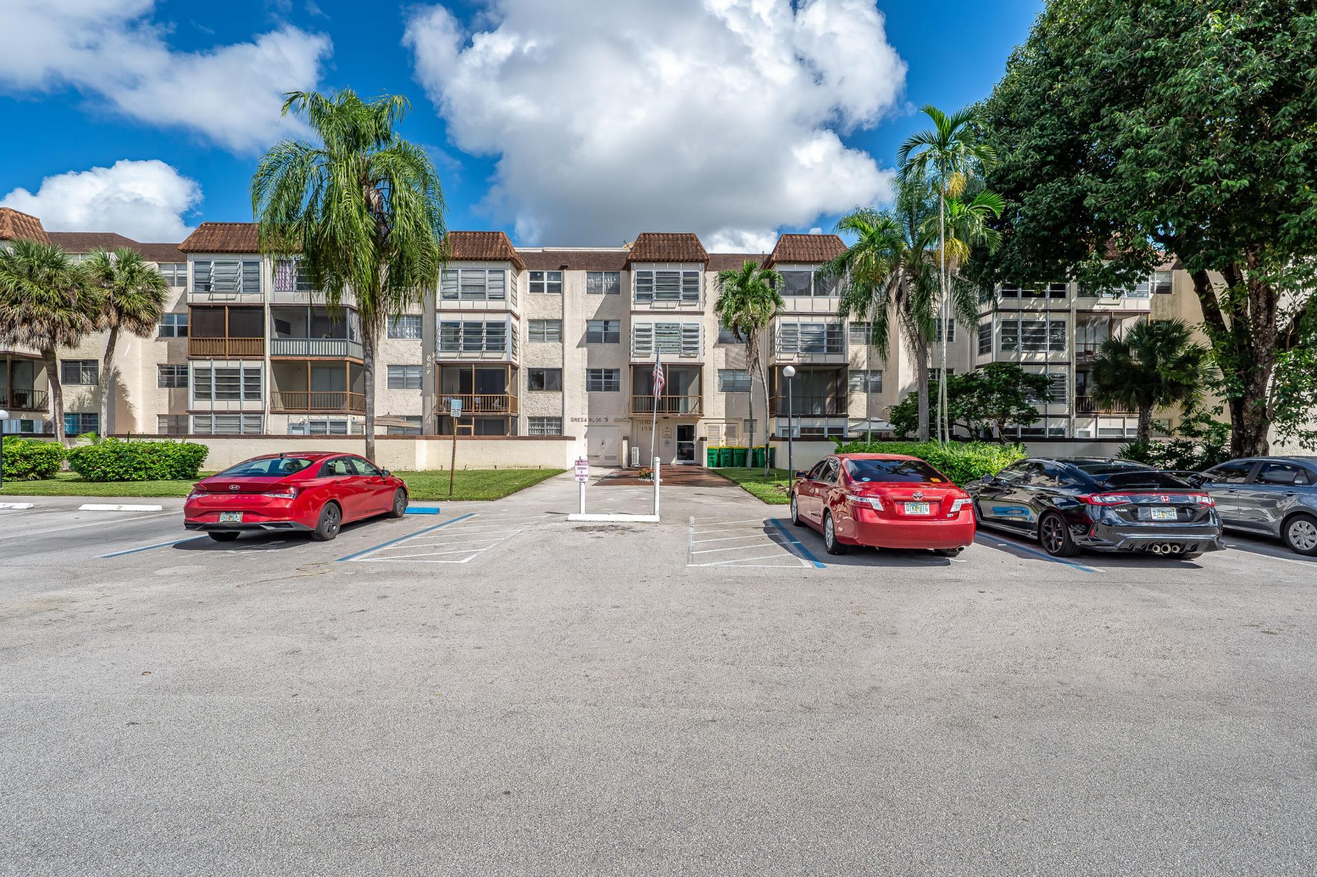 7100 NW 17th Street, Unit 220, Plantation, FL 33313 Photo