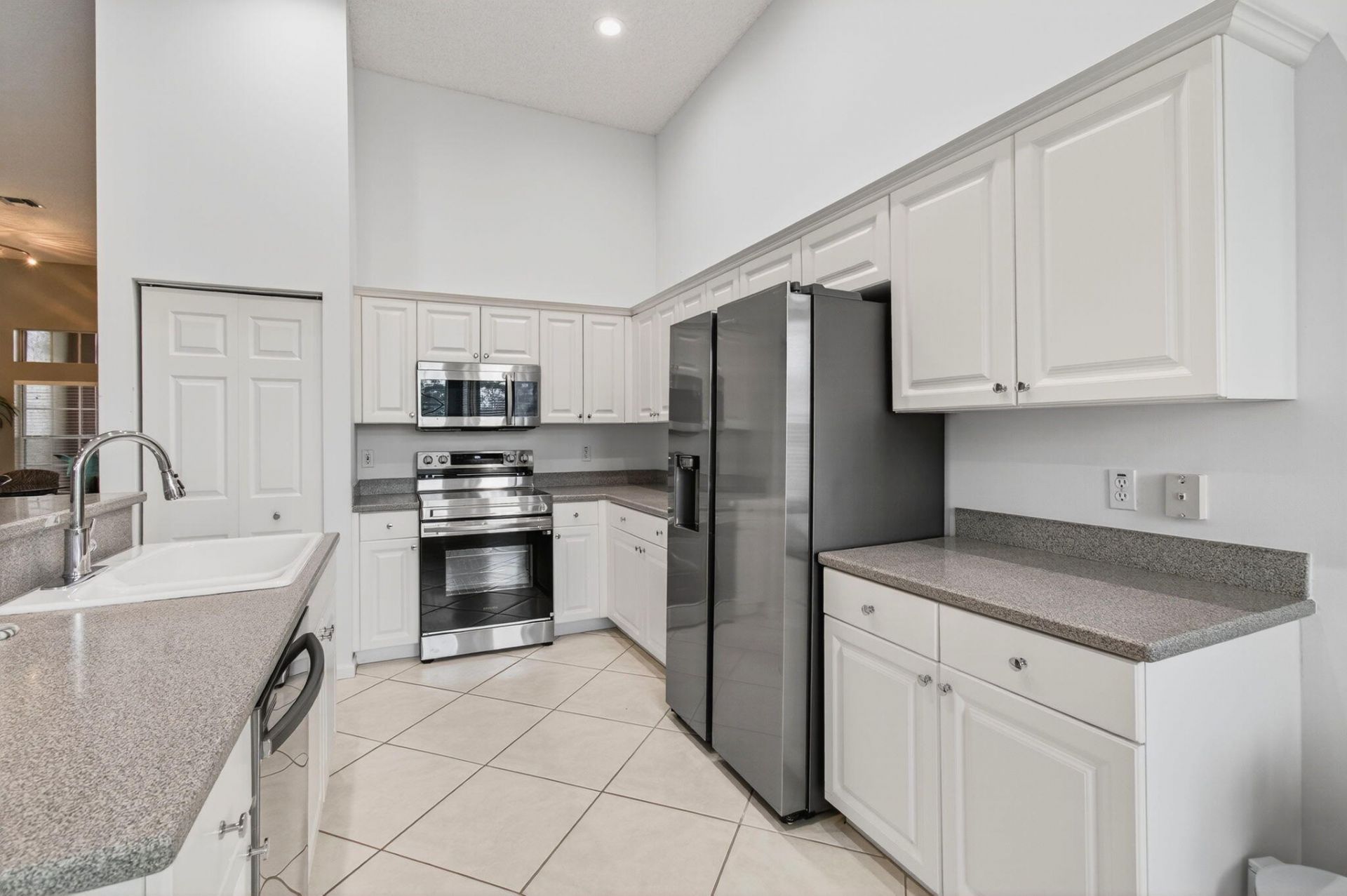 6886 Swansea Lane, Boynton Beach, FL 33472 Photo