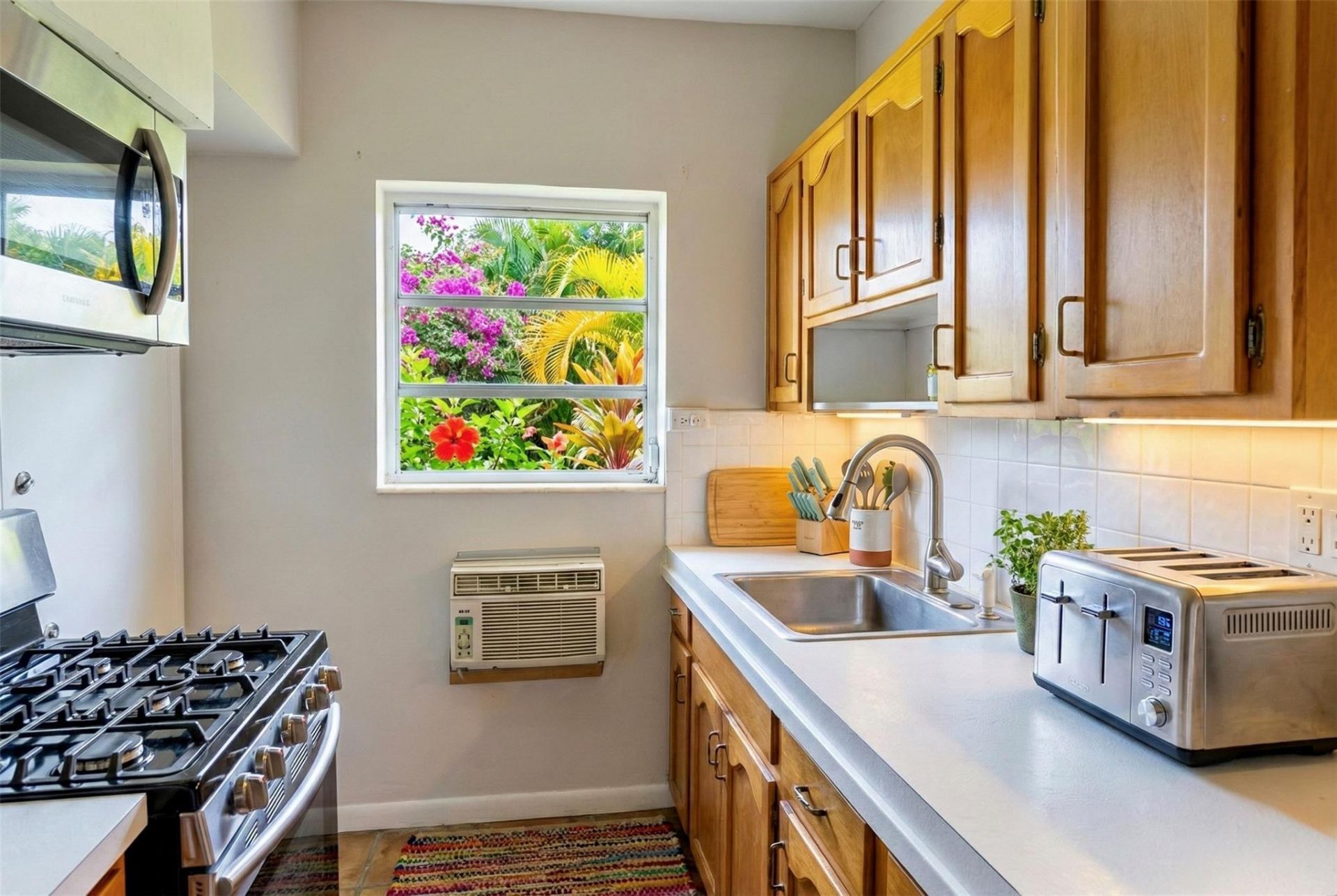 9271 W Bay Harbor Drive, Unit 11, Bay Harbor Islands, FL 33154 Photo