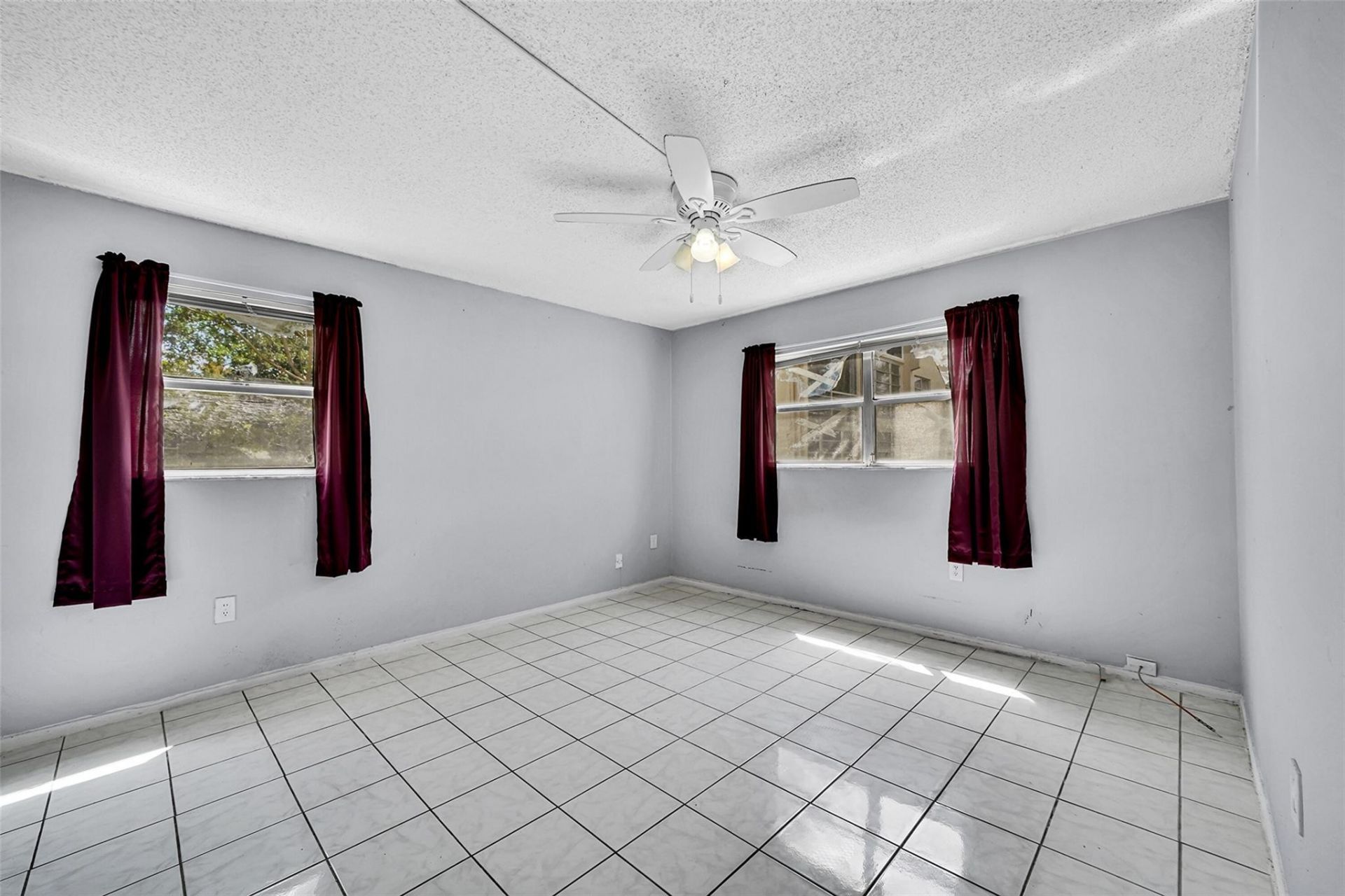 2901 Sunrise Lakes Drive, Unit 101, Fort Lauderdale, FL 33322 Photo