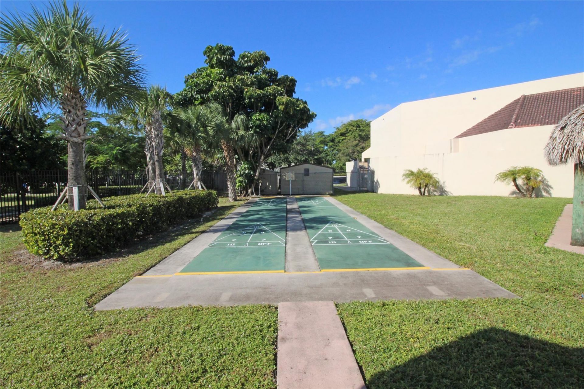 2901 Sunrise Lakes Drive, Unit 101, Fort Lauderdale, FL 33322 Photo