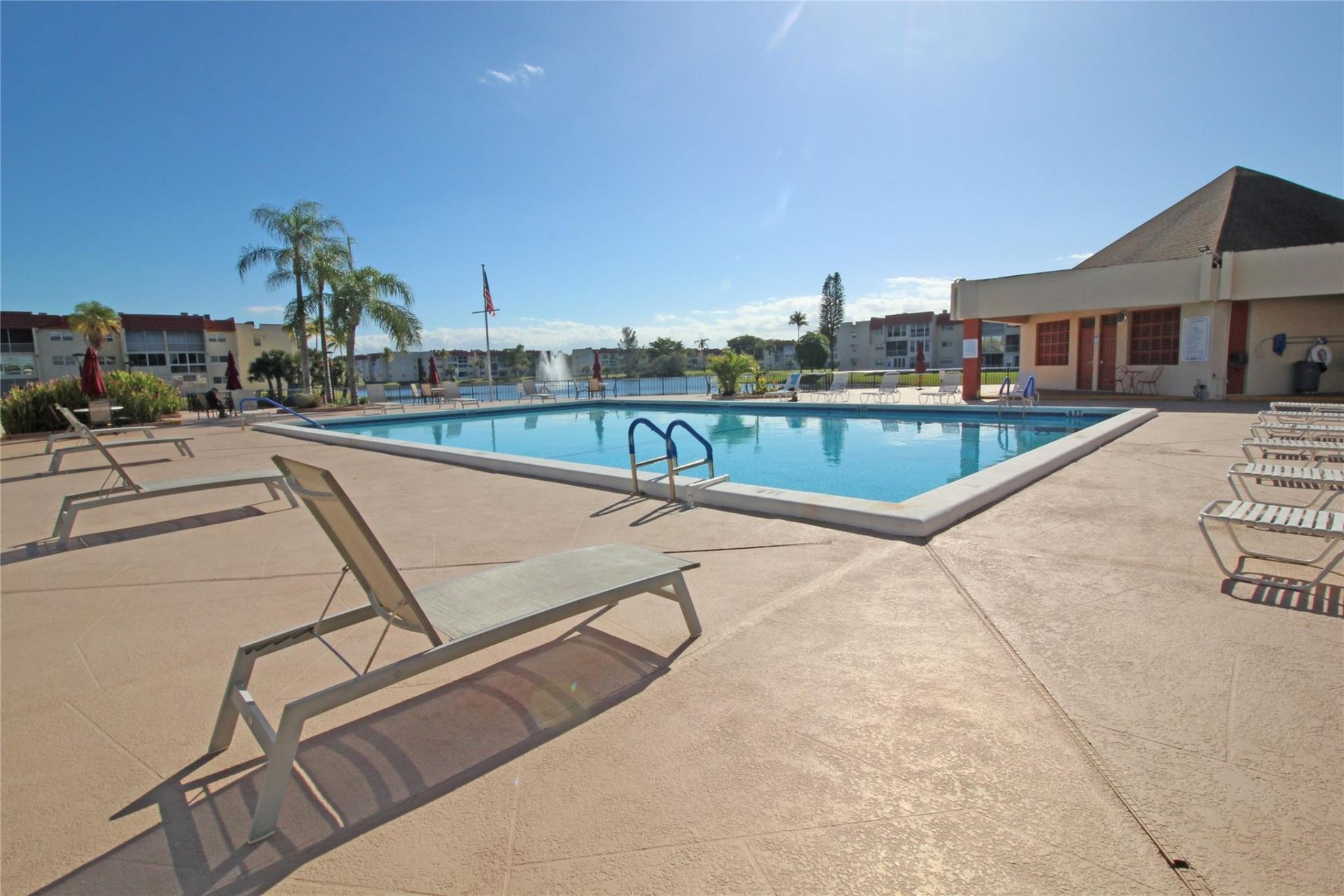 2901 Sunrise Lakes Drive, Unit 101, Fort Lauderdale, FL 33322 Photo