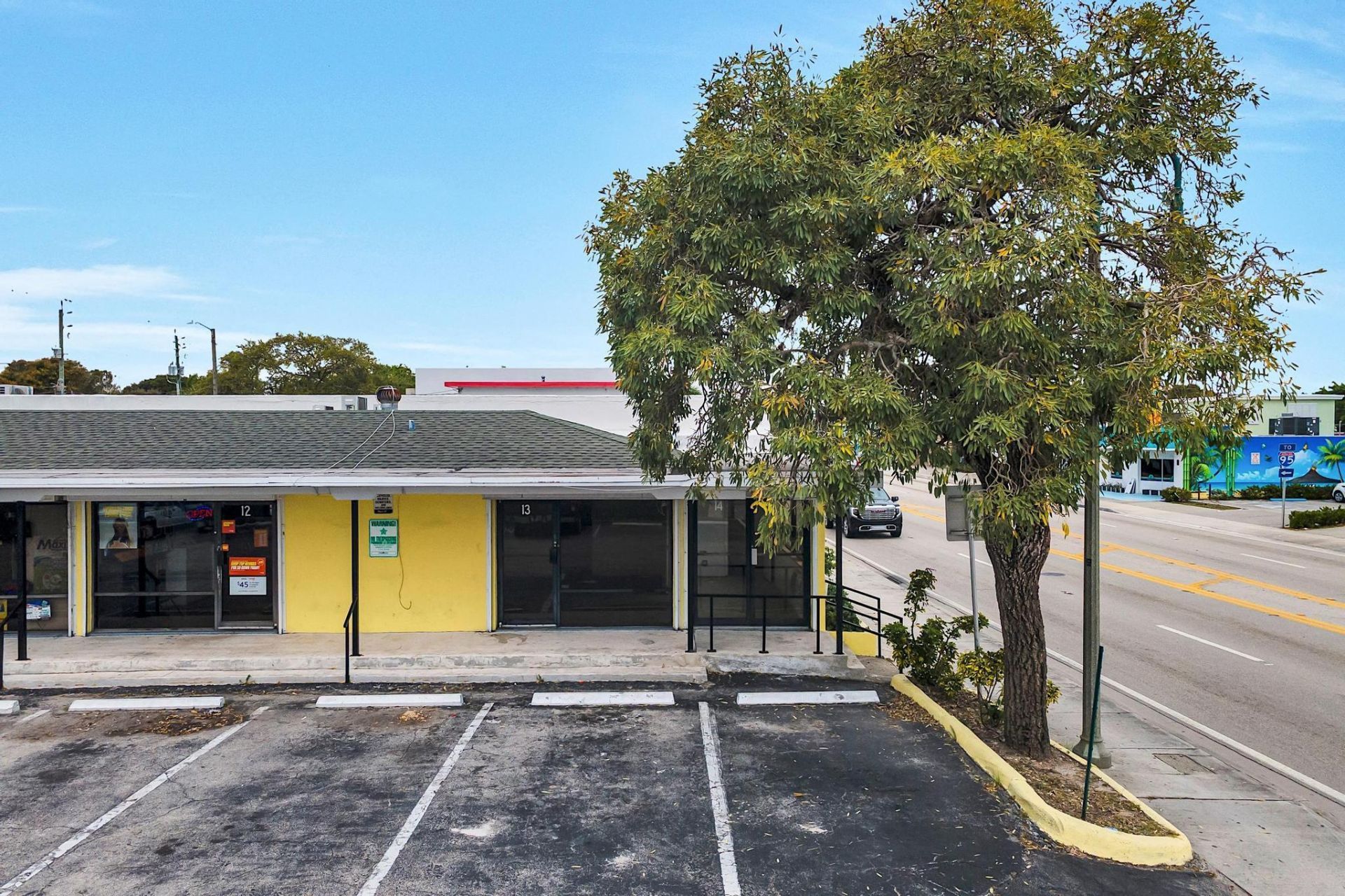 901 N Dixie Highway, Lake Worth, FL 33460 Photo