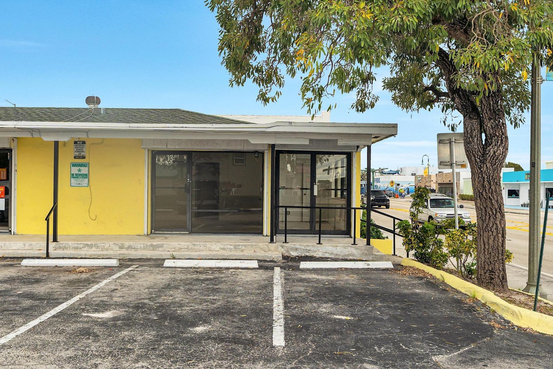 901 N Dixie Highway, Lake Worth, FL 33460 Photo