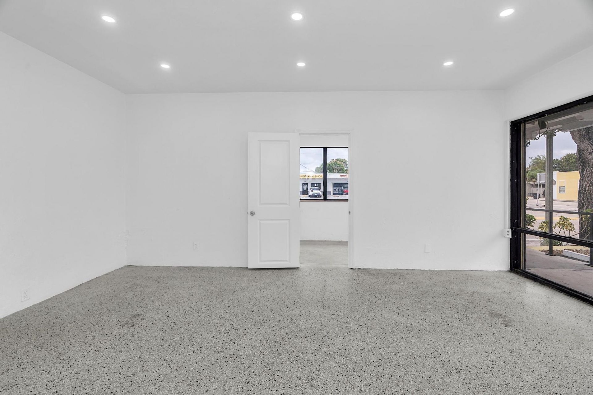 901 N Dixie Highway, Lake Worth, FL 33460 Photo