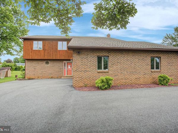 10050 MCCREARY ROAD, SHIPPENSBURG, PA 17257