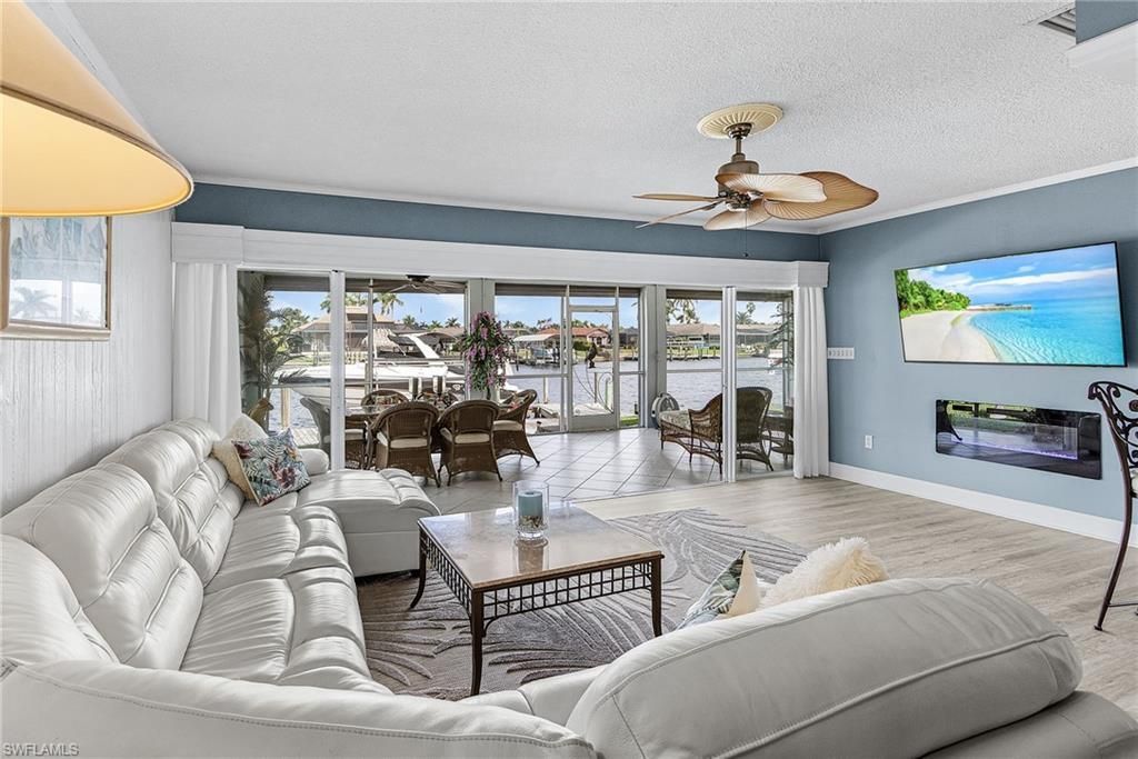 1935 SE 36th Ter, Cape Coral, Fl 33904 Photo