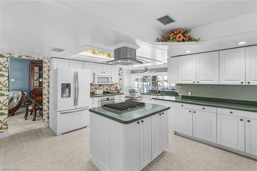 1935 SE 36th Ter, Cape Coral, Fl 33904 Photo