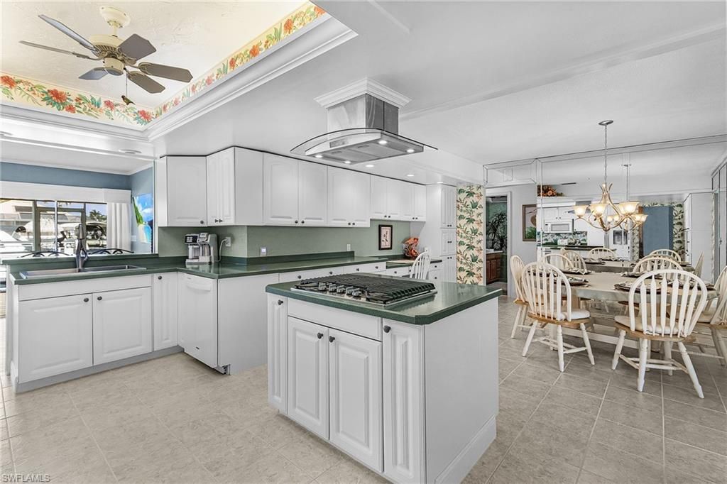 1935 SE 36th Ter, Cape Coral, Fl 33904 Photo