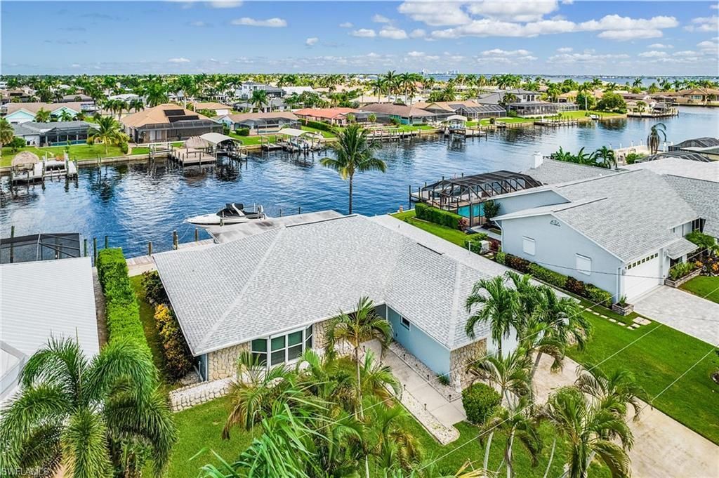 1935 SE 36th Ter, Cape Coral, Fl 33904 Photo
