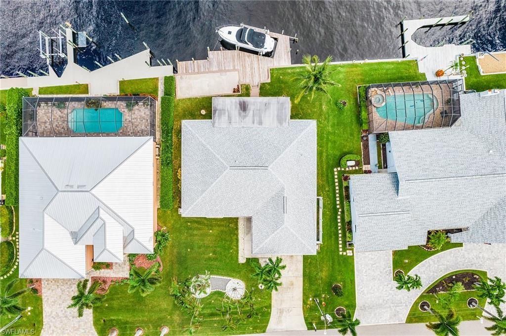 1935 SE 36th Ter, Cape Coral, Fl 33904 Photo