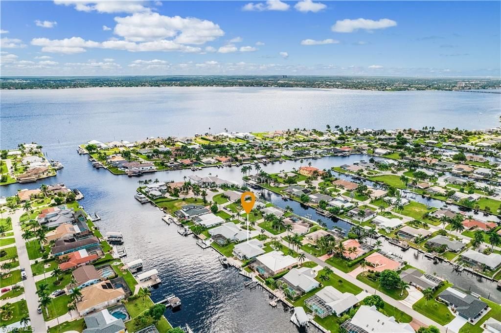 1935 SE 36th Ter, Cape Coral, Fl 33904 Photo