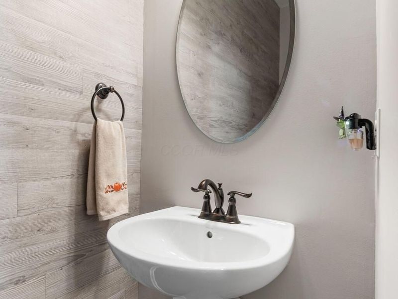 336 Mcnamara Loop, Lewis Center, OH 43035 Photo 21