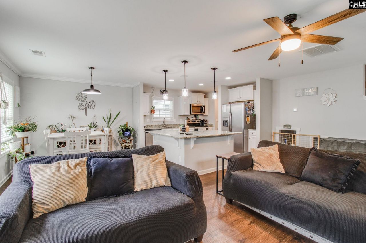 760 Dawsons Park Way Photo 4