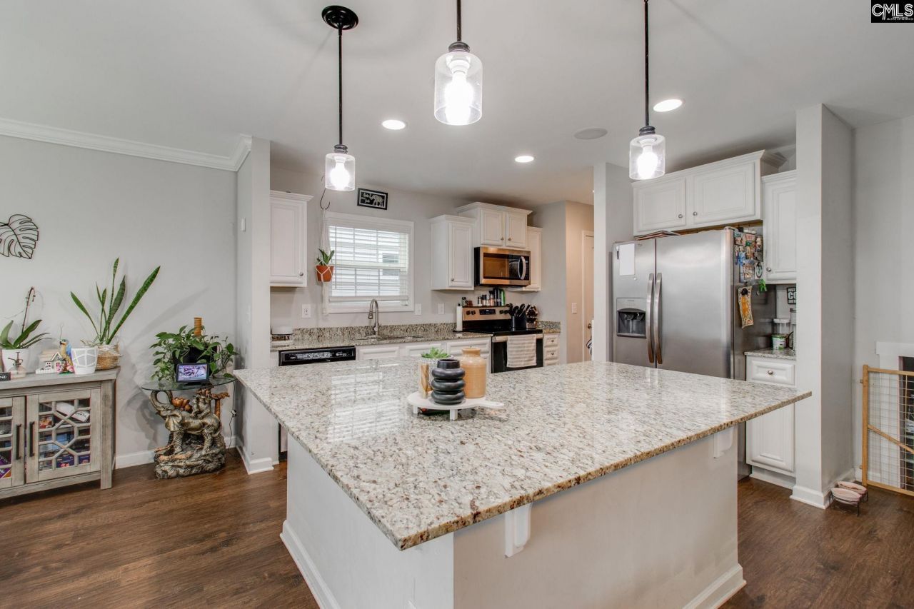 760 Dawsons Park Way Photo 5