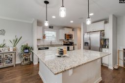 760 Dawsons Park Way photo 4