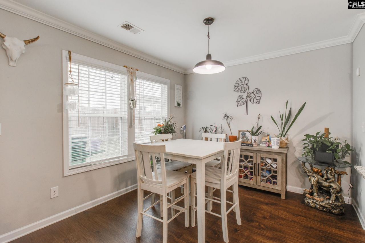 760 Dawsons Park Way Photo 8